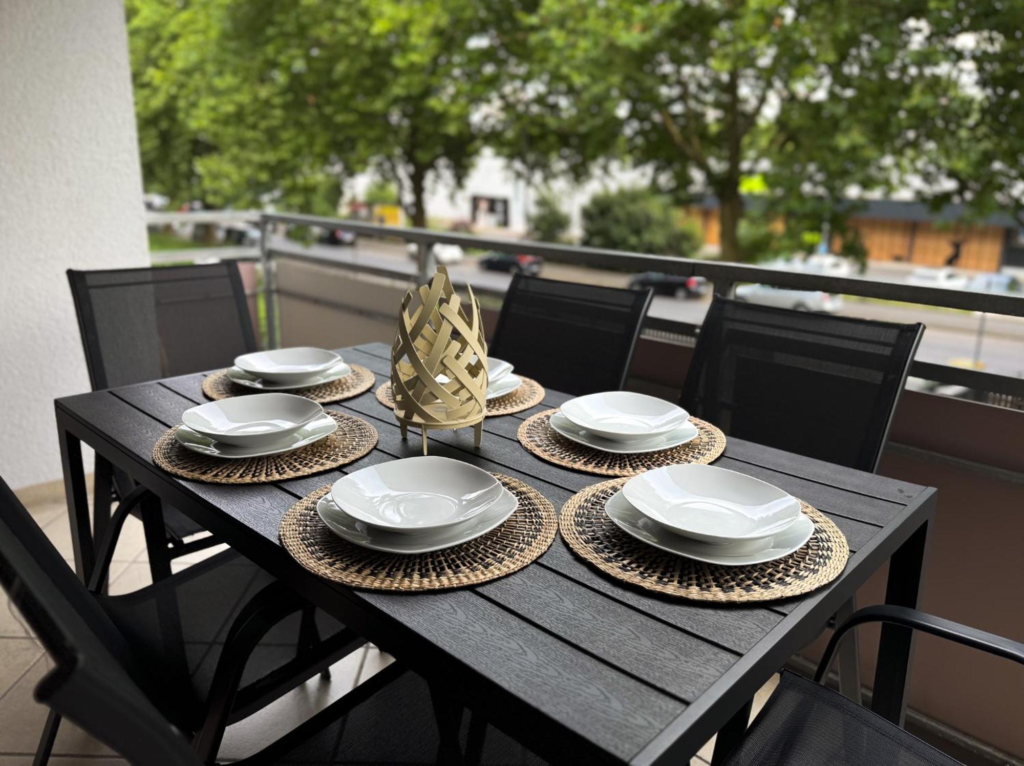 110qm - 4 - Privat Parkplatz - Zentral - Balkon - Mallibase Apartment Kassel